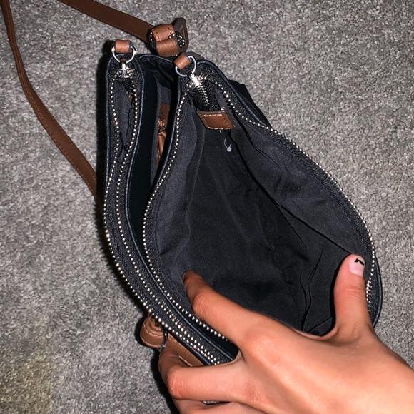 Kim Rogers Crossbody - Picture 4 of 6